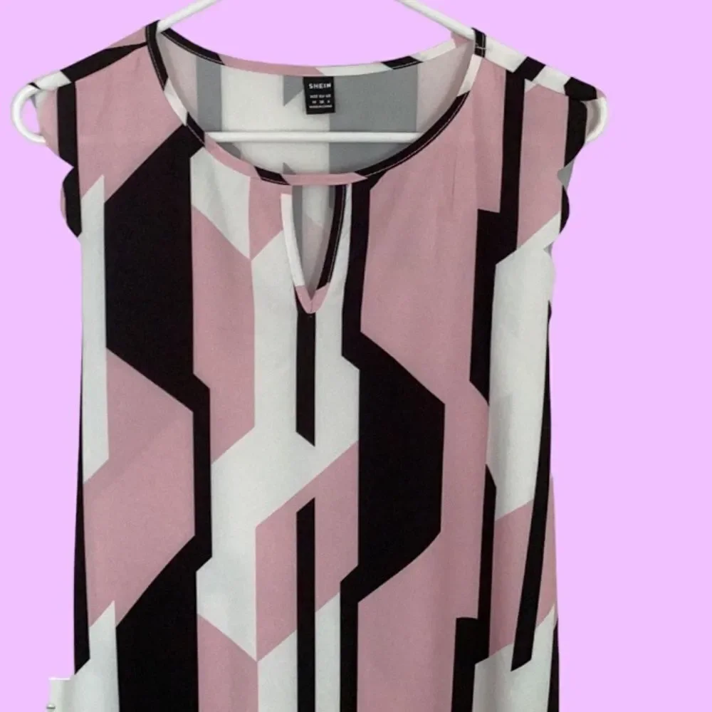 SHEIN NEW COLOR BLOCK KEYHOLE NECK SCALLOPED DRESS MEDIUM - Picture 7 of 9